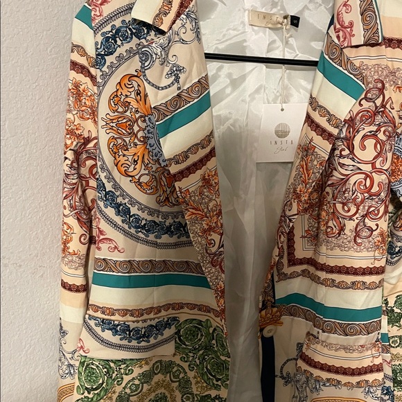 Elegant Multicolor Patterned Blazer - Picture 9 of 10